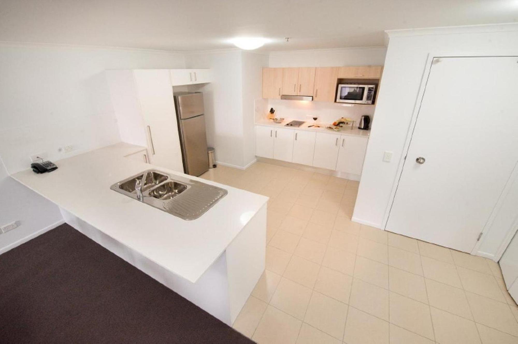 Edge Apartment Hotel Rockhampton Bagian luar foto