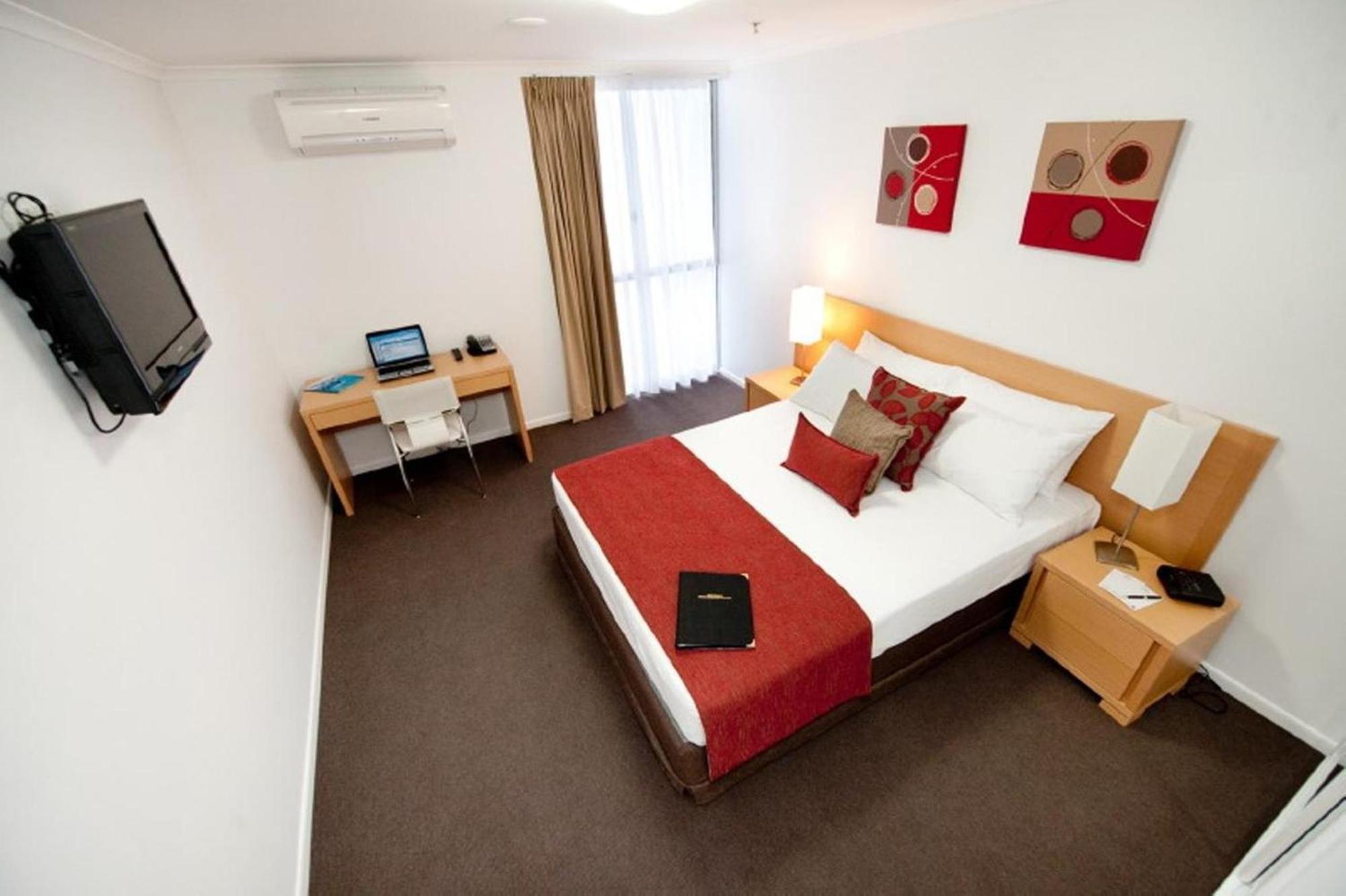 Edge Apartment Hotel Rockhampton Bagian luar foto