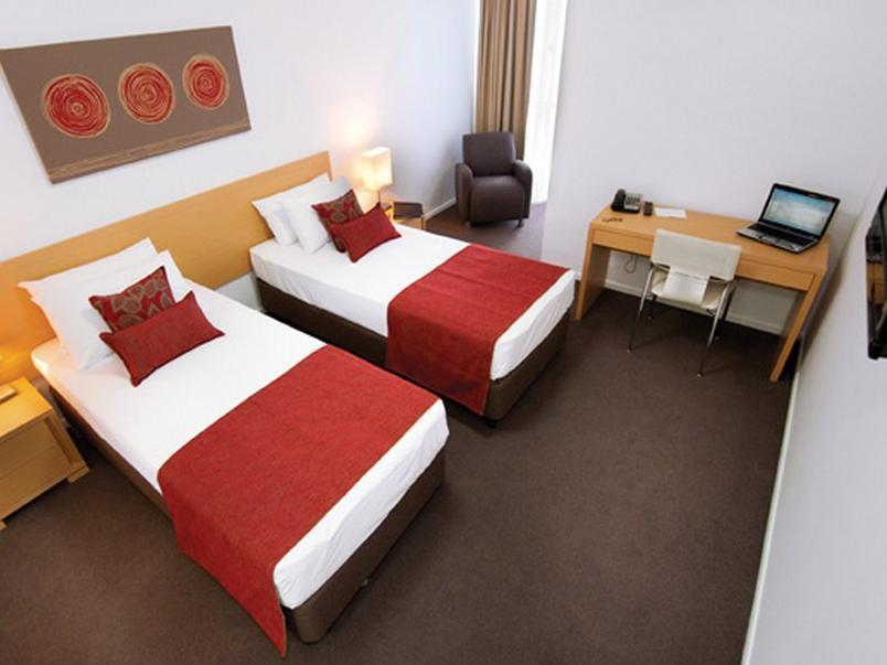 Edge Apartment Hotel Rockhampton Bagian luar foto