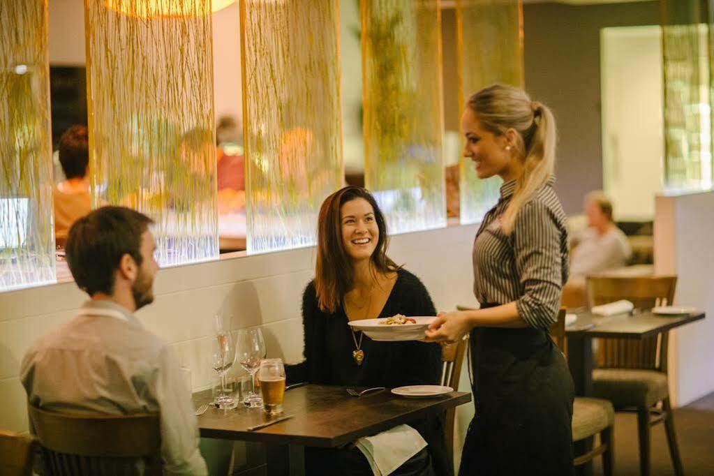Edge Apartment Hotel Rockhampton Bagian luar foto